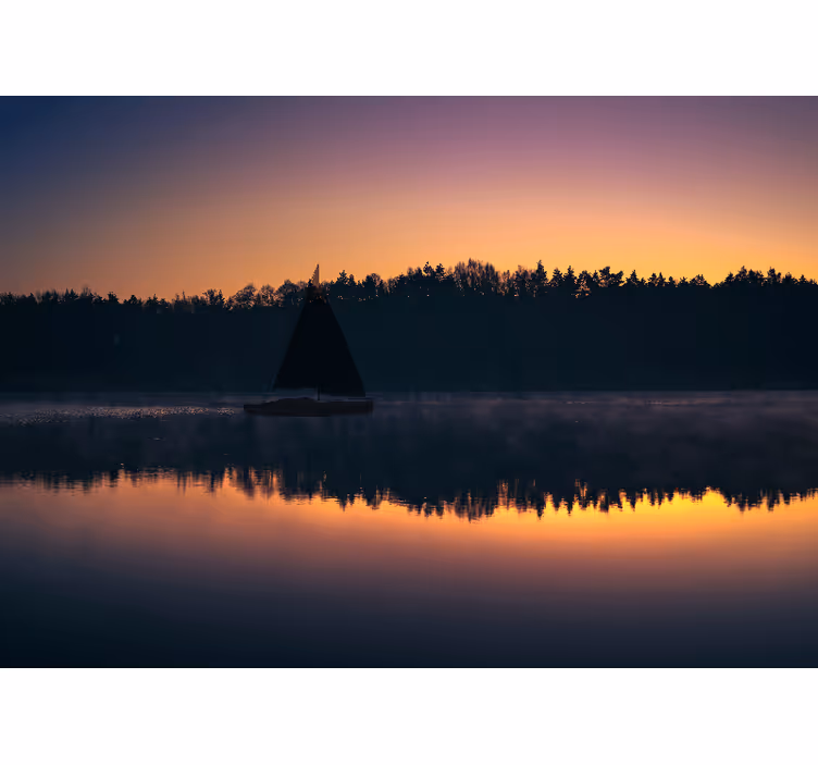 Fototapet landskap rolig vannrefleksjon - Tenstickers