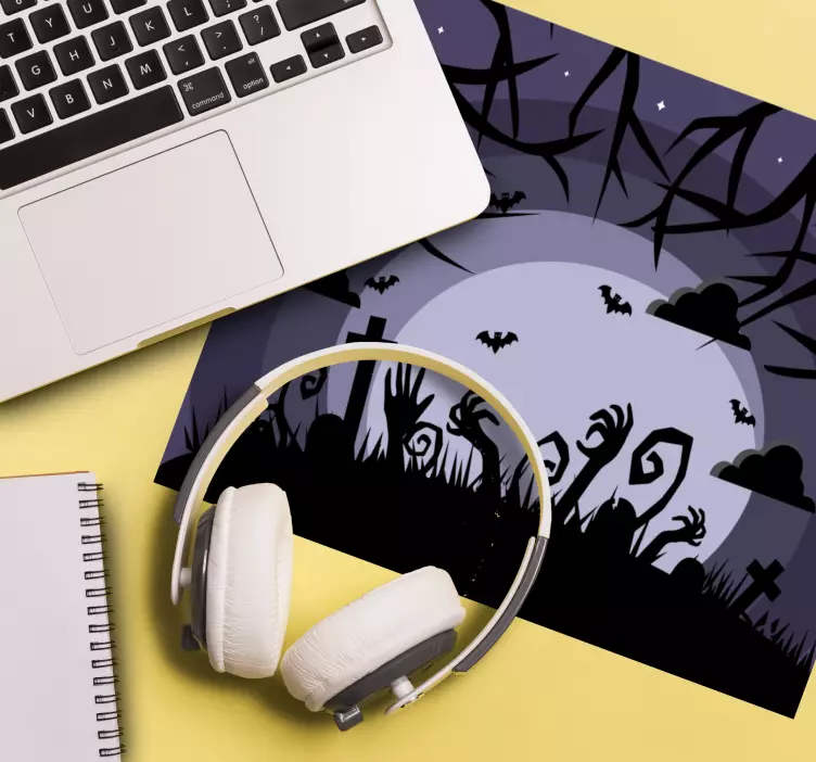 Skummel kirkegård med månen bak seg musematte original - Tenstickers