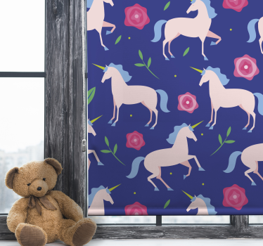 Enhjørninger og blomster rullegardin barn - Tenstickers