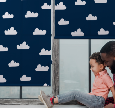 Mørkeblå bakgrunn sky rullegardin - Tenstickers