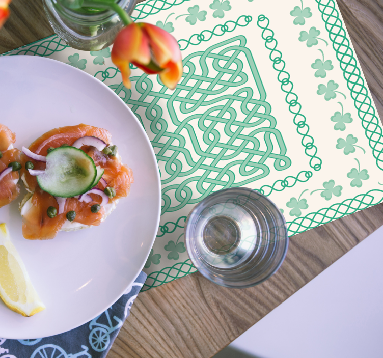 Runde klavergrønne spisebrikker - Tenstickers