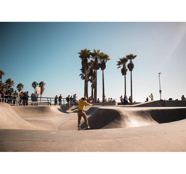 Skateboarding ved havet fototapet byer - Tenstickers