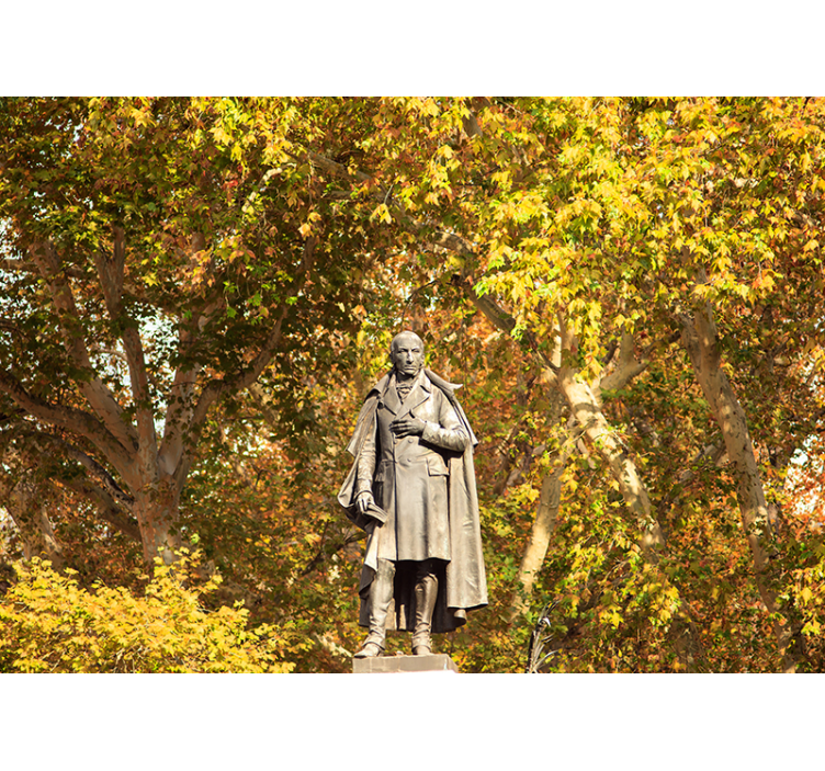 Statue blant løvverk fototapet mennesker - Tenstickers