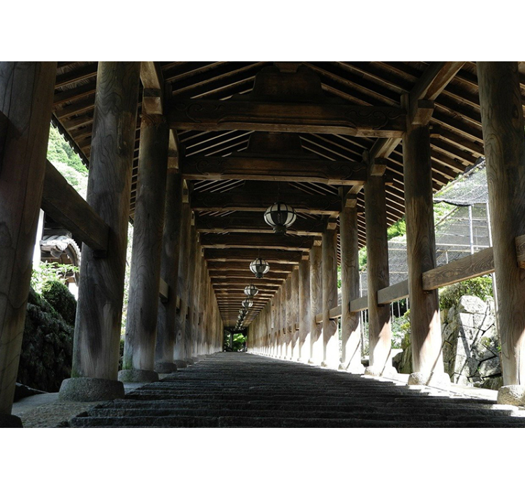 Korridor med tresøyler 3d fototapet - Tenstickers