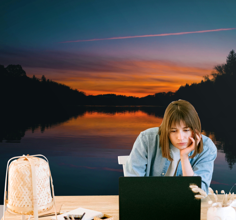 Fototapet landskap roelig innsjø solnedgang - Tenstickers