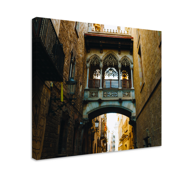 Gothic archway view byer lerretsbilde - Tenstickers
