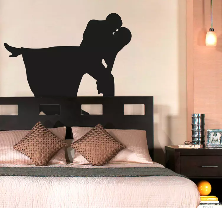 Sex i sengen silhuett klistremerke - Tenstickers