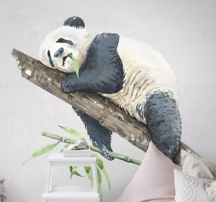 Realistisk panda med et plante vilt dyremerket - Tenstickers