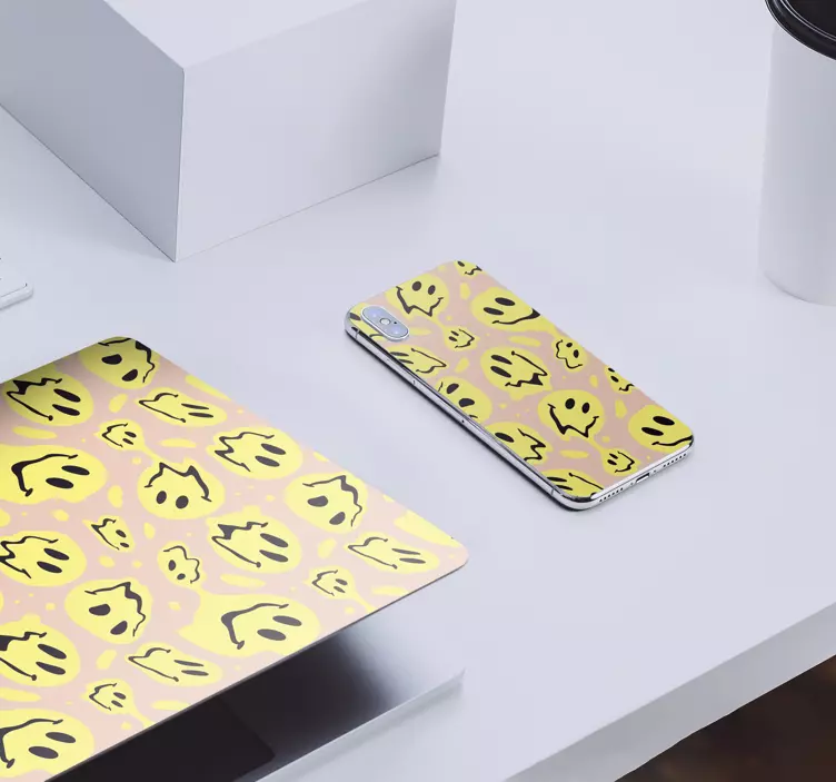 Smilende spøkelsesmønster klistremerke dyr - Tenstickers