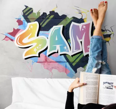 ødelagt vegg med fargerik graffiti med navn dekal klassikere - Tenstickers