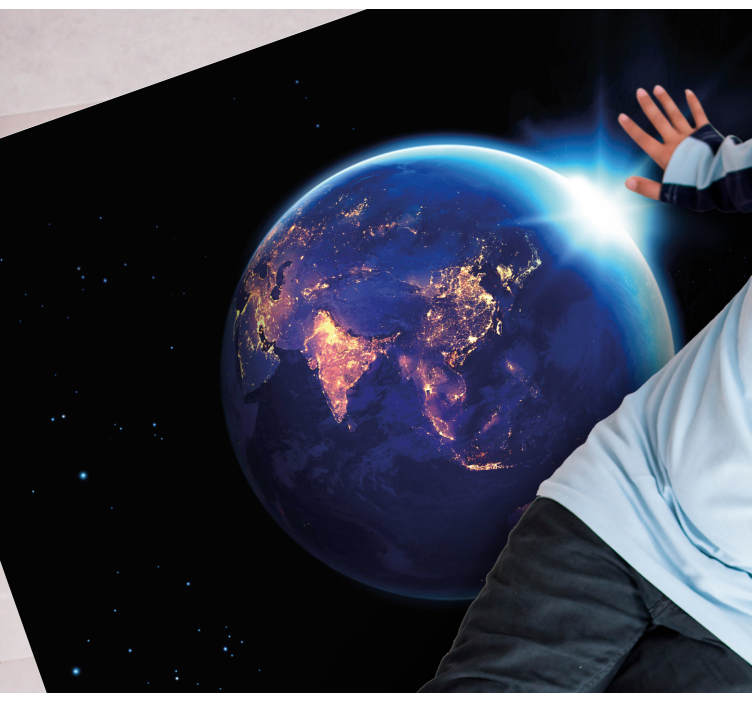 Jord omgitt av vinyl teppe i blått lys - Tenstickers