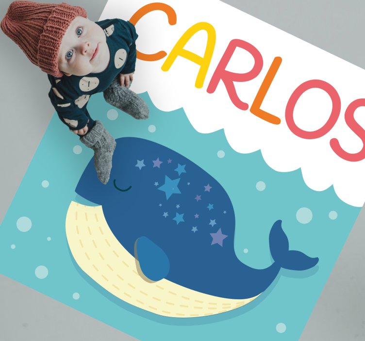 Lunefull hvalscene vinyl teppe med navn - Tenstickers